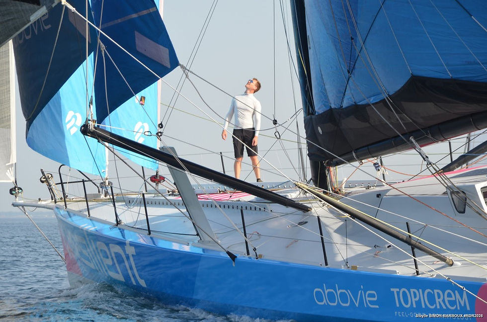 Pierre-Louis Attwell à bord de son IMOCA Resilient © Sibylle SIMON-BARBOUX